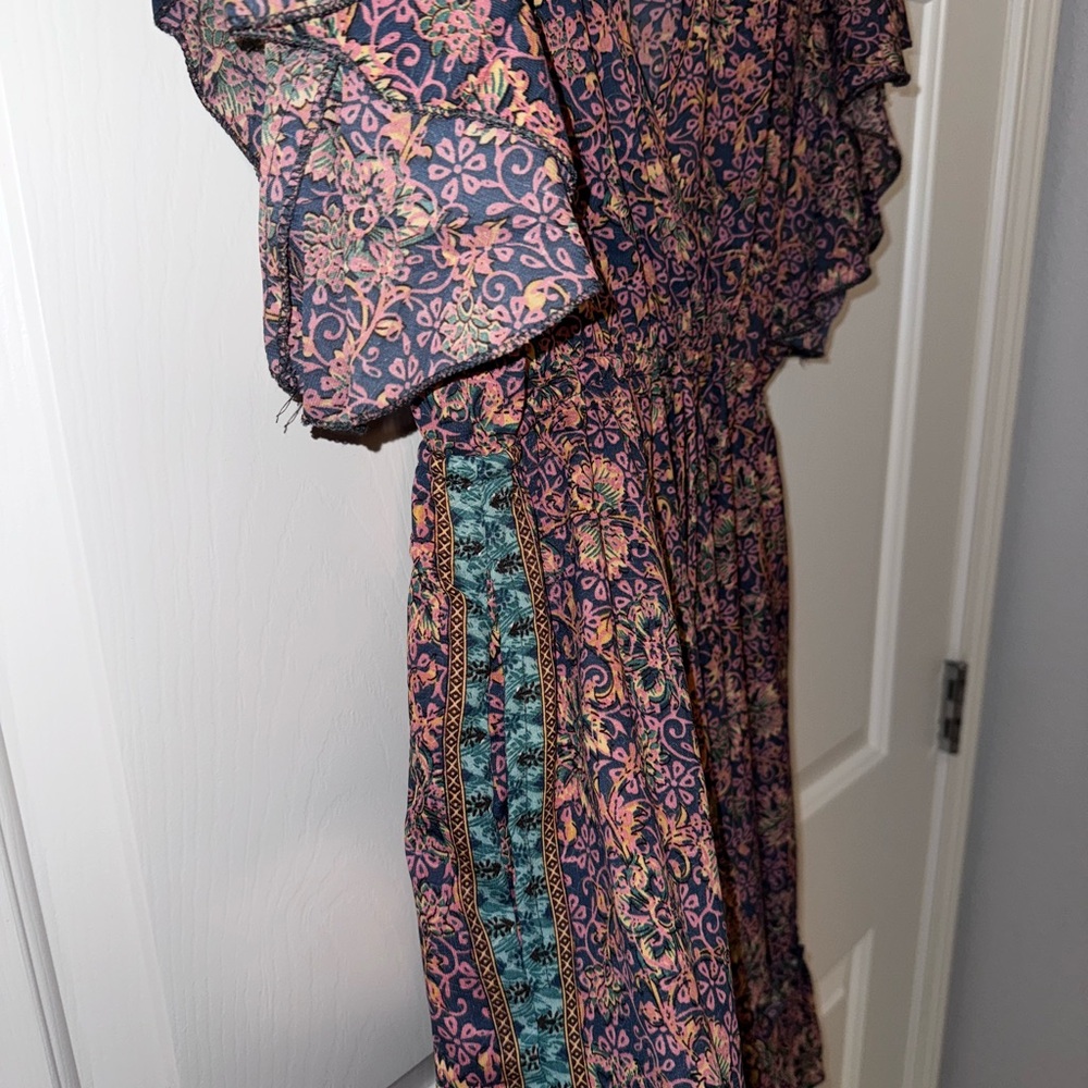 Chic Floral Ruffle Mini Dress - Picture 4 of 8